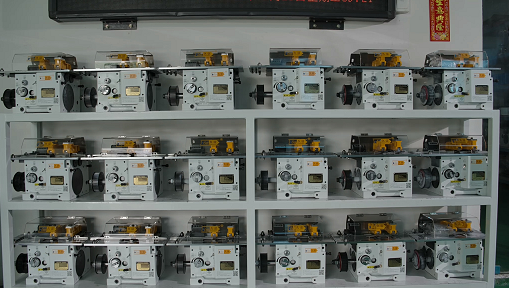 如何避免沖床送料機(jī)出現(xiàn)日常事故？